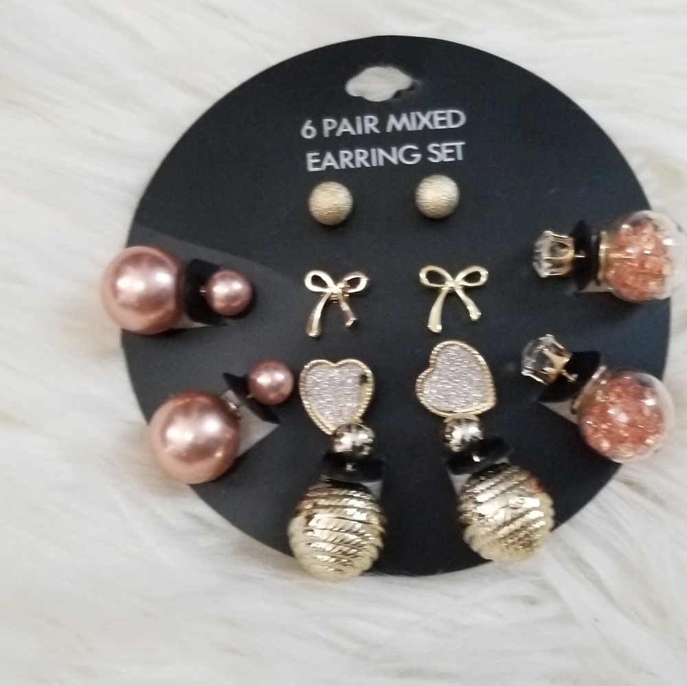 Jewelries